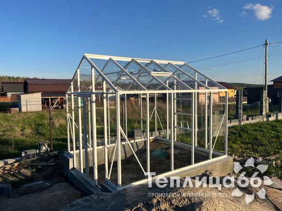 Теплица botanik standard под стекло, ширина 2,8 м