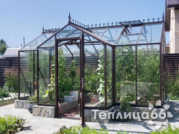Теплица botanik T с мини-тамбуром под стекло (14 м²)